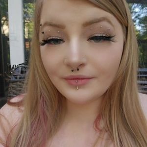 Meet your Posher, Jeslynn